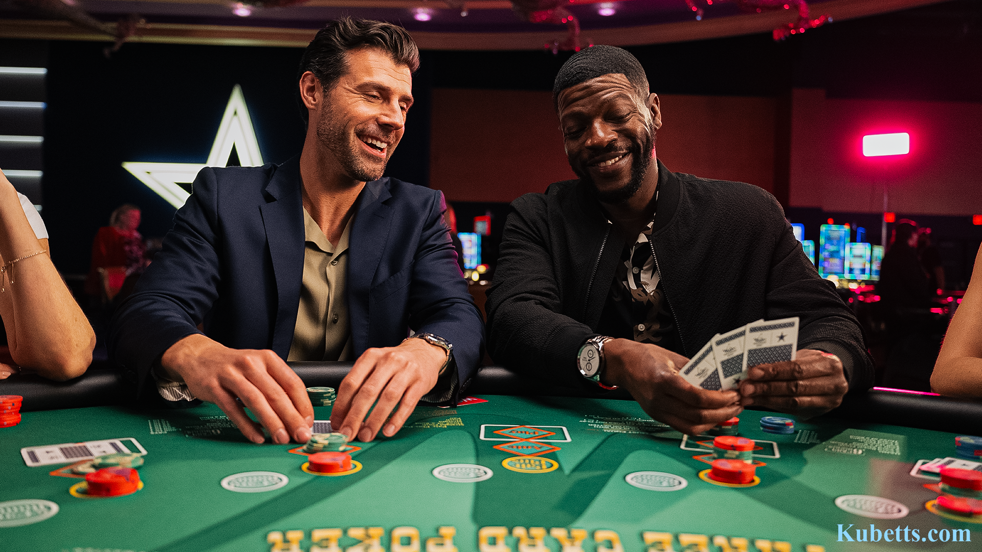 Hướng Dẫn Chơi Poker 3 Lá Chi Tiết: Luật, Chiến Lược & Mẹo Thắng Lớn 1 Nắm vững những điều cơ bản của trò chơi Poker 3 lá