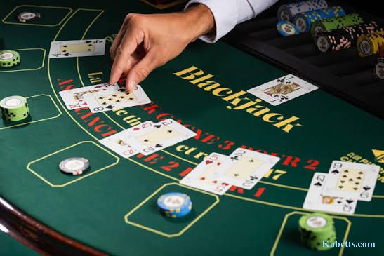 Blackjack in Paris at Club Pierre Charron